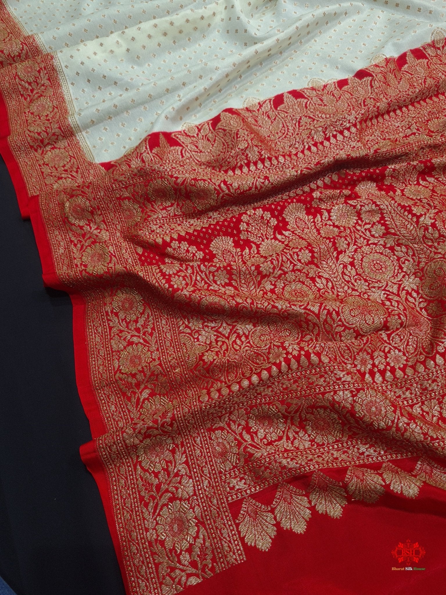 Pure Crepe White With Red Border Saree - Bharat Silk House