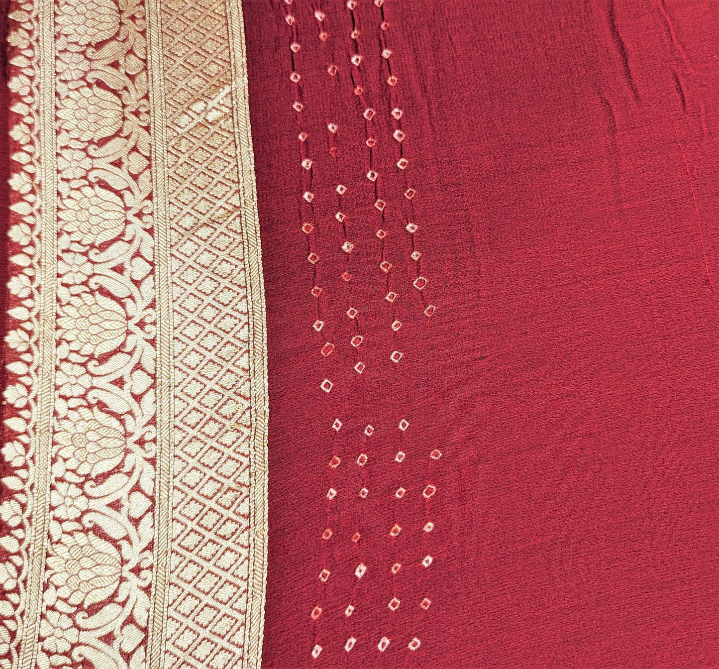 Pure Georgette Banarasi Bandhej Handloom Saree In Dual Shades Of Red & Orange - Bharat Silk House