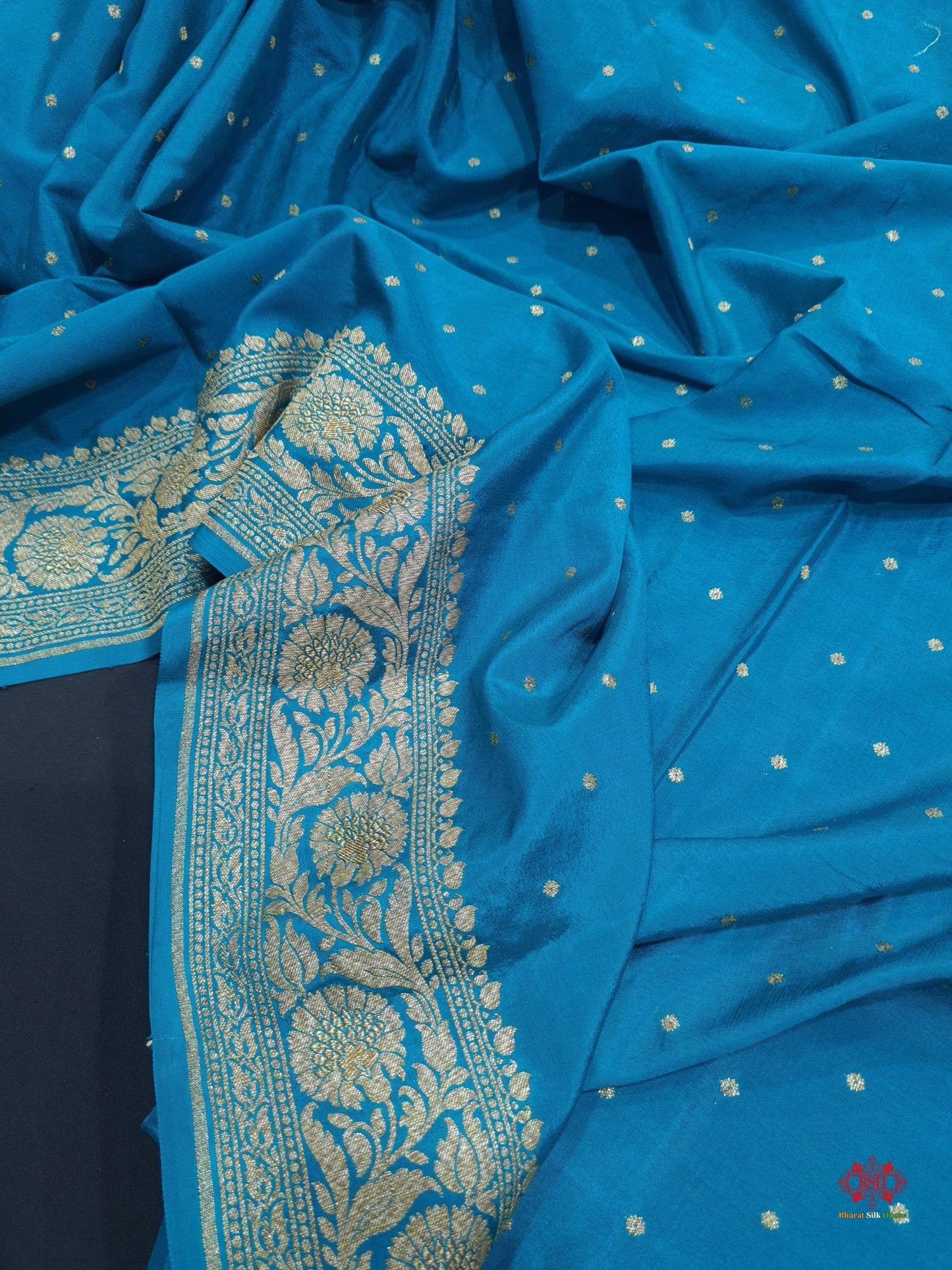 Pure Silk Crape Khaddi Georgette Saree With Antique Zari In Shades Of Blue - Bharat Silk House