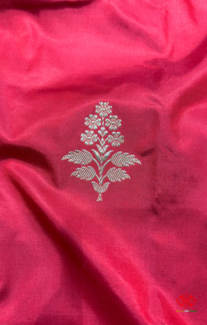 Pure Banarasi  Handloom Katan Silk Antique Zari Saree In Shades Of Red