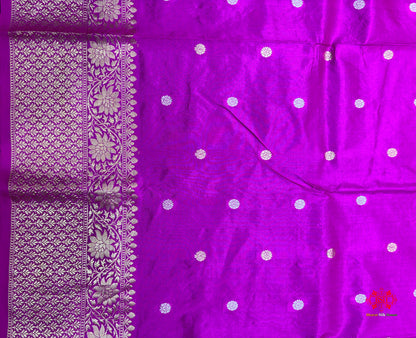 Pure Banarasi  Handloom Katan Silk  Antique Dual Zari Saree In Shades Of Pink