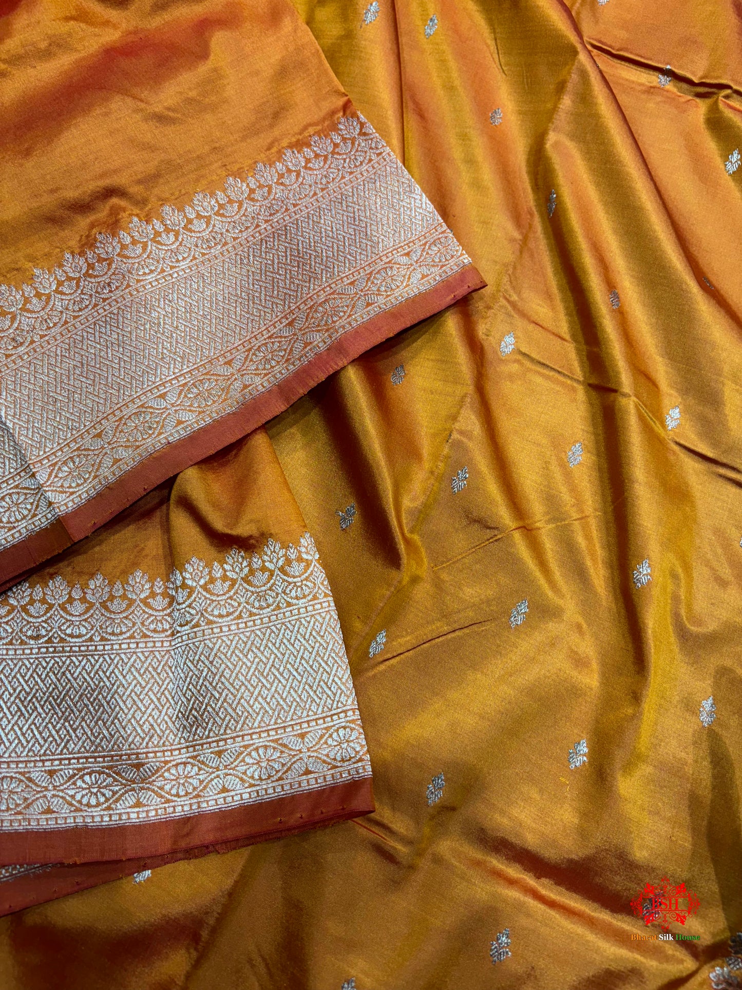 Pure Banarasi  Handloom Katan Silk Antique Zari Saree In Shades Of Mustard