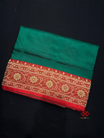 Pure Banarasi  Handloom Katan Silk Reshami Zari Saree In Shades Of Cadmium Green With Red Border