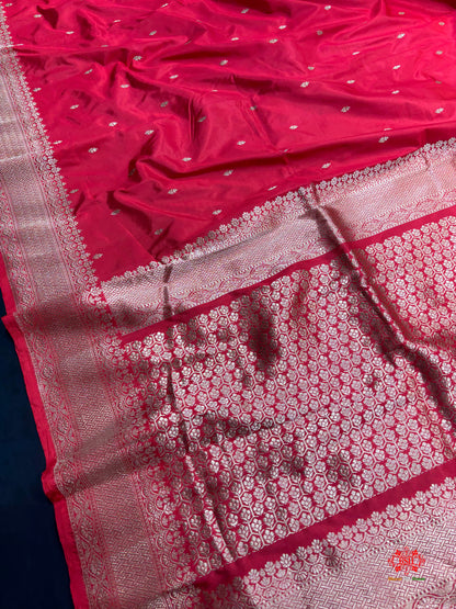 Pure Banarasi  Handloom Katan Silk Antique Zari Saree In Shades Of Red