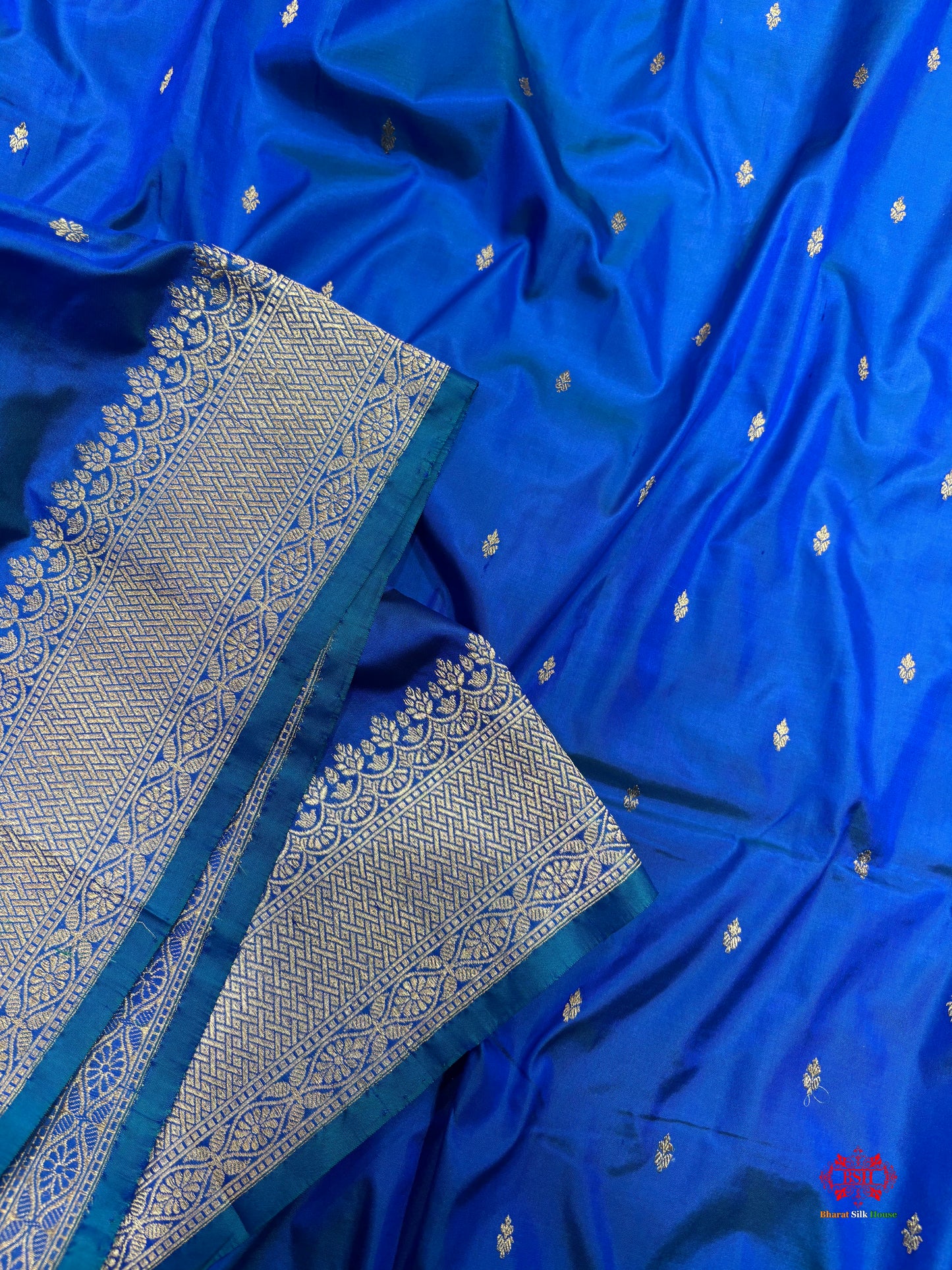 Pure Banarasi  Handloom Katan Silk Antique Zari Saree In Shades Of Blue