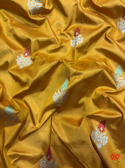 Pure Banarasi  Handloom Katan Silk Antique Zari Meenakari Saree In Shades Of Mustard