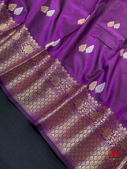 Pure Banarasi  Handloom Katan Silk  Antique Dual Zari Saree In Shades Of Indigo Blue