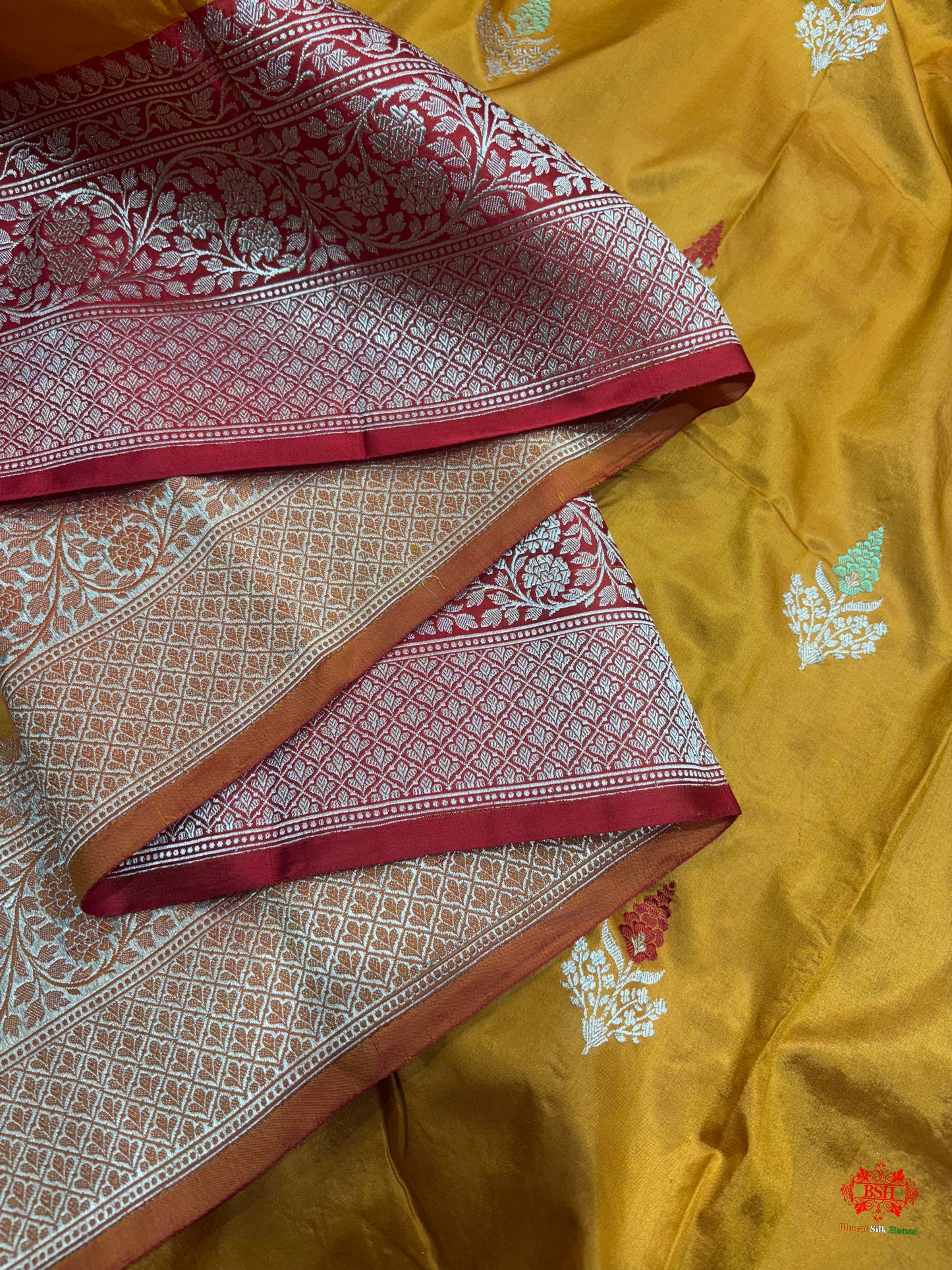 Pure Banarasi  Handloom Katan Silk Antique Zari Meenakari Saree In Shades Of Mustard