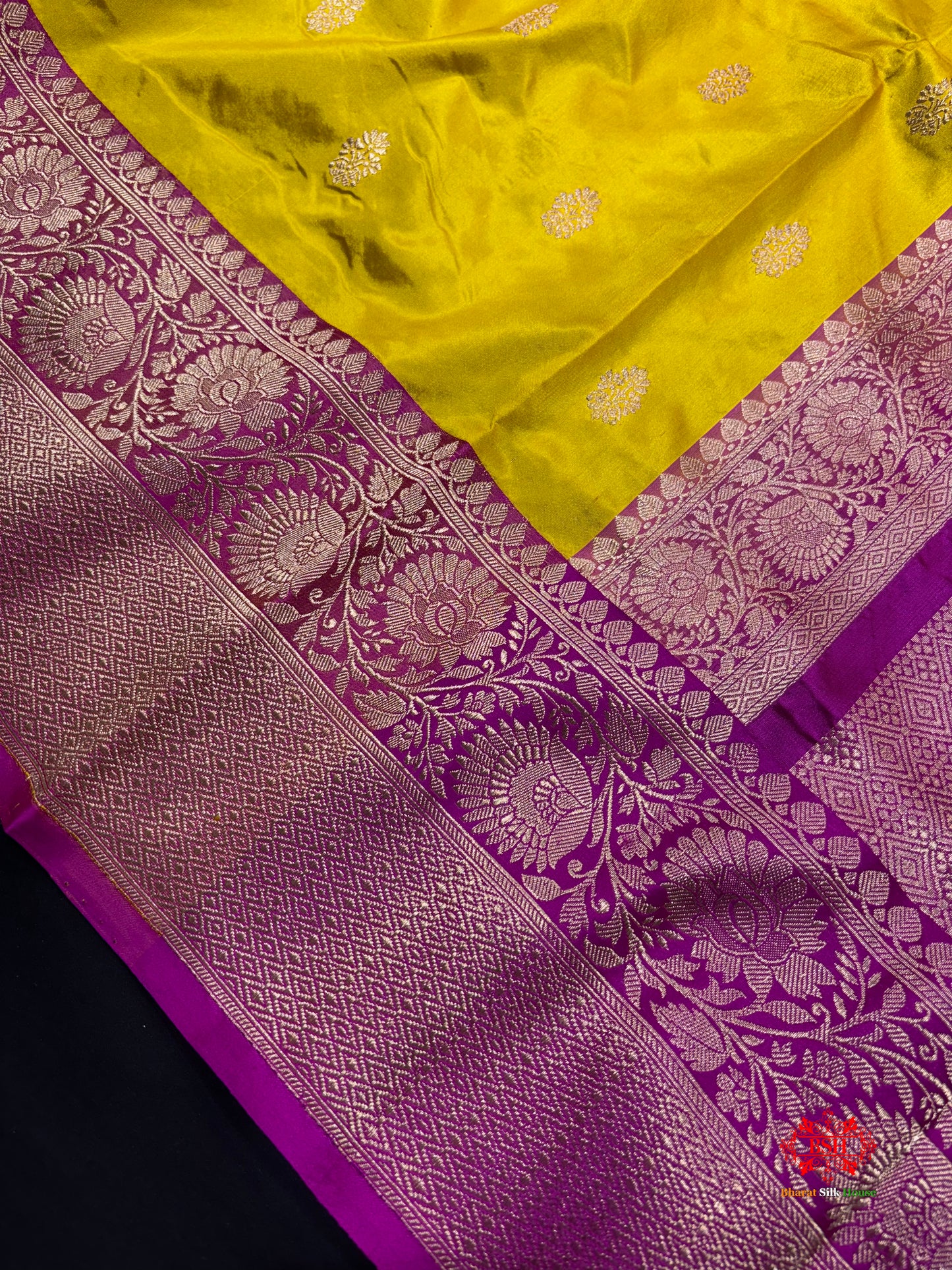 Pure Banarasi  Handloom Katan Silk Antique Zari Saree In Shades Of Yellow