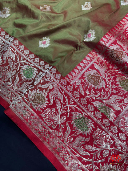 Pure Banarasi  Handloom Katan Silk Antique Meena Zari Saree In Cross Shades Of Green/Red