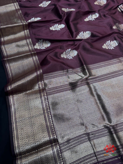 Pure Banarasi  Handloom Katan Silk  Antique Dual Zari Saree In Shades Of Garnet