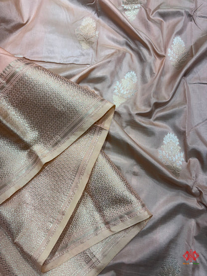 Pure Banarasi  Handloom Katan Silk  Antique Dual Zari Saree In Shades Of Peach