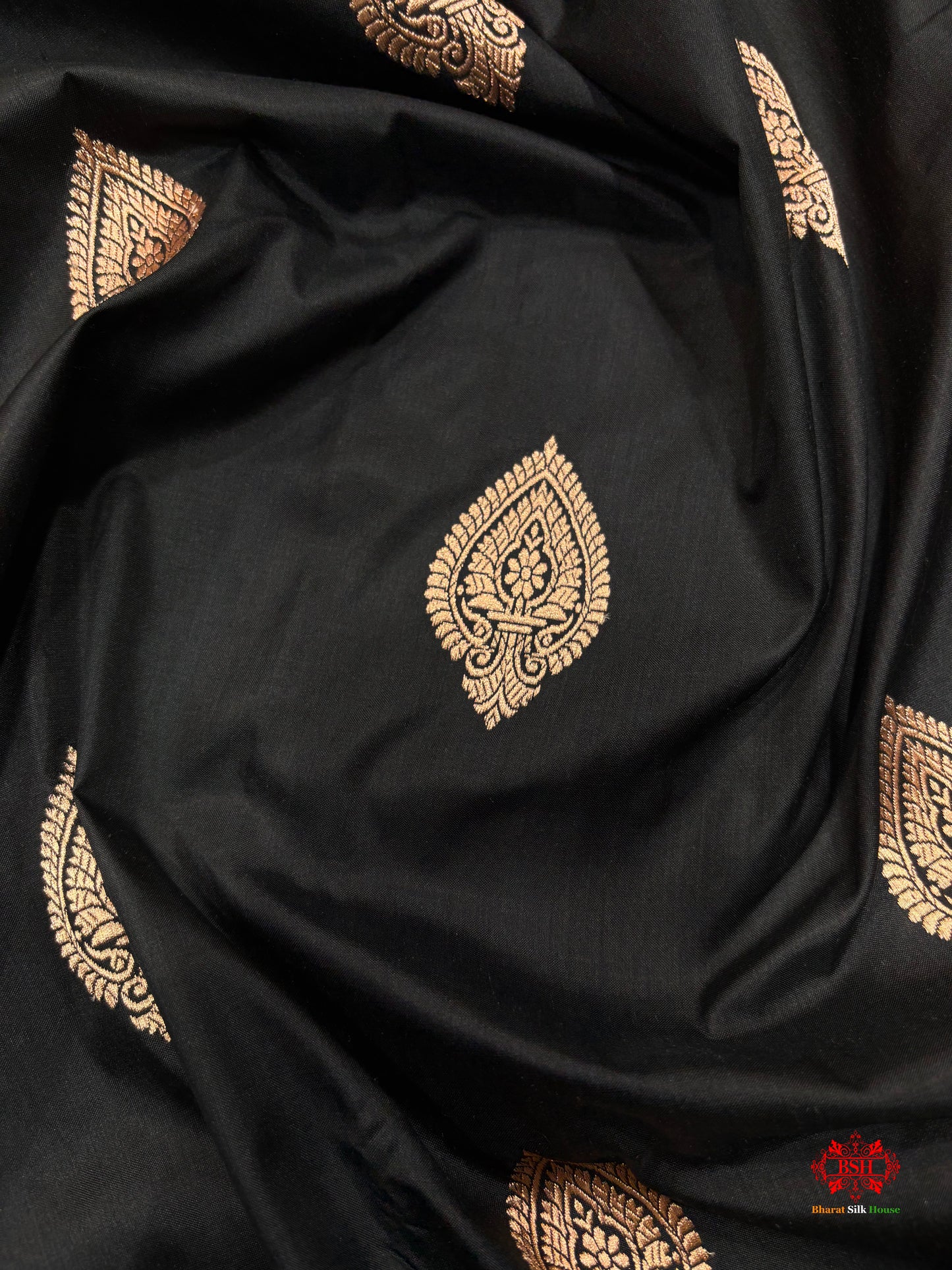 Pure Banarasi  Handloom Katan Silk  Antique Zari Saree In Shades Of Black