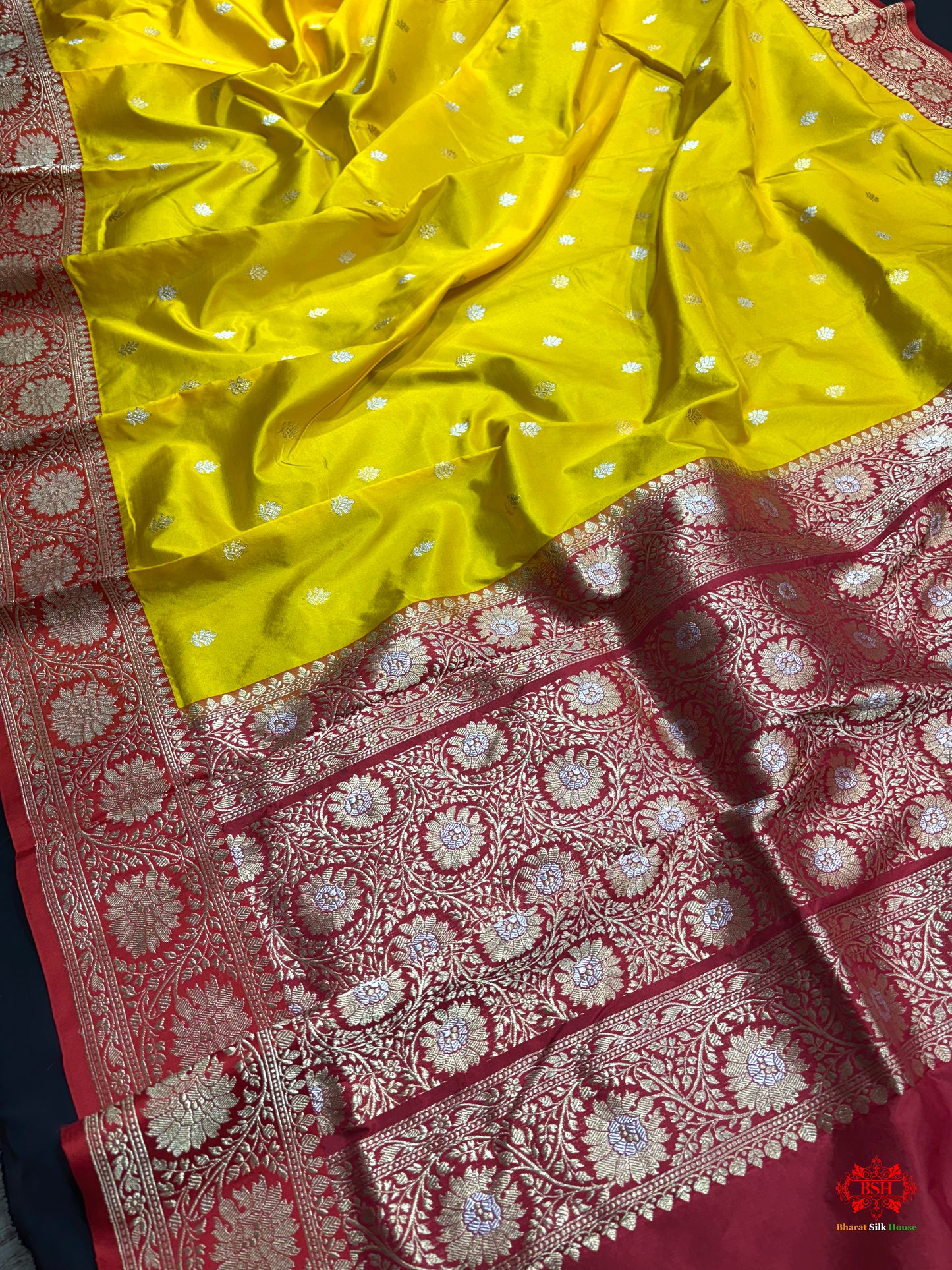 Pure Banarasi  Handloom Katan Silk  Antique Dual Zari Saree In Shades Of Yellow