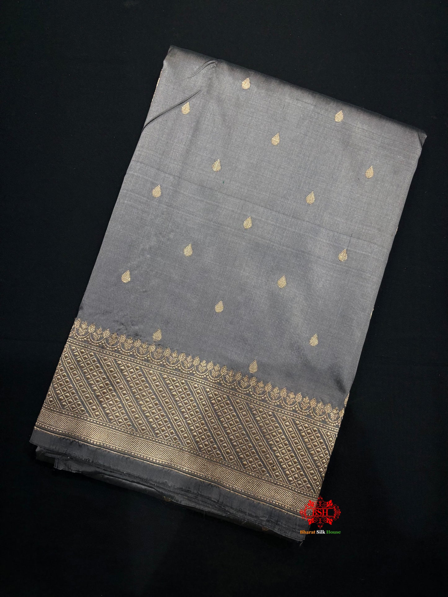 Pure Banarasi  Handloom Katan Silk Antique Zari Saree In Shades Of Grey