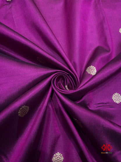 Pure Banarasi  Handloom Katan Silk Antique Zari Saree In Shades Of Magenta