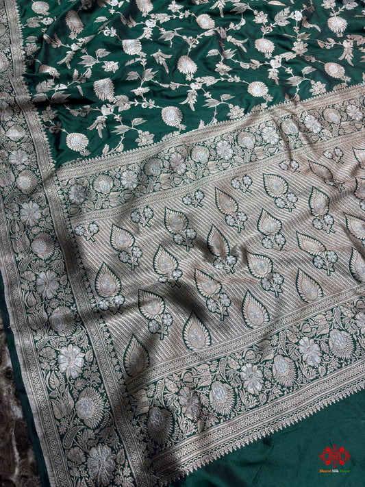 Handloom Banarasi Pure Katan Silk Opara Sona Rupa Dual Zari Saree Floral Jaal In Shades Of Green