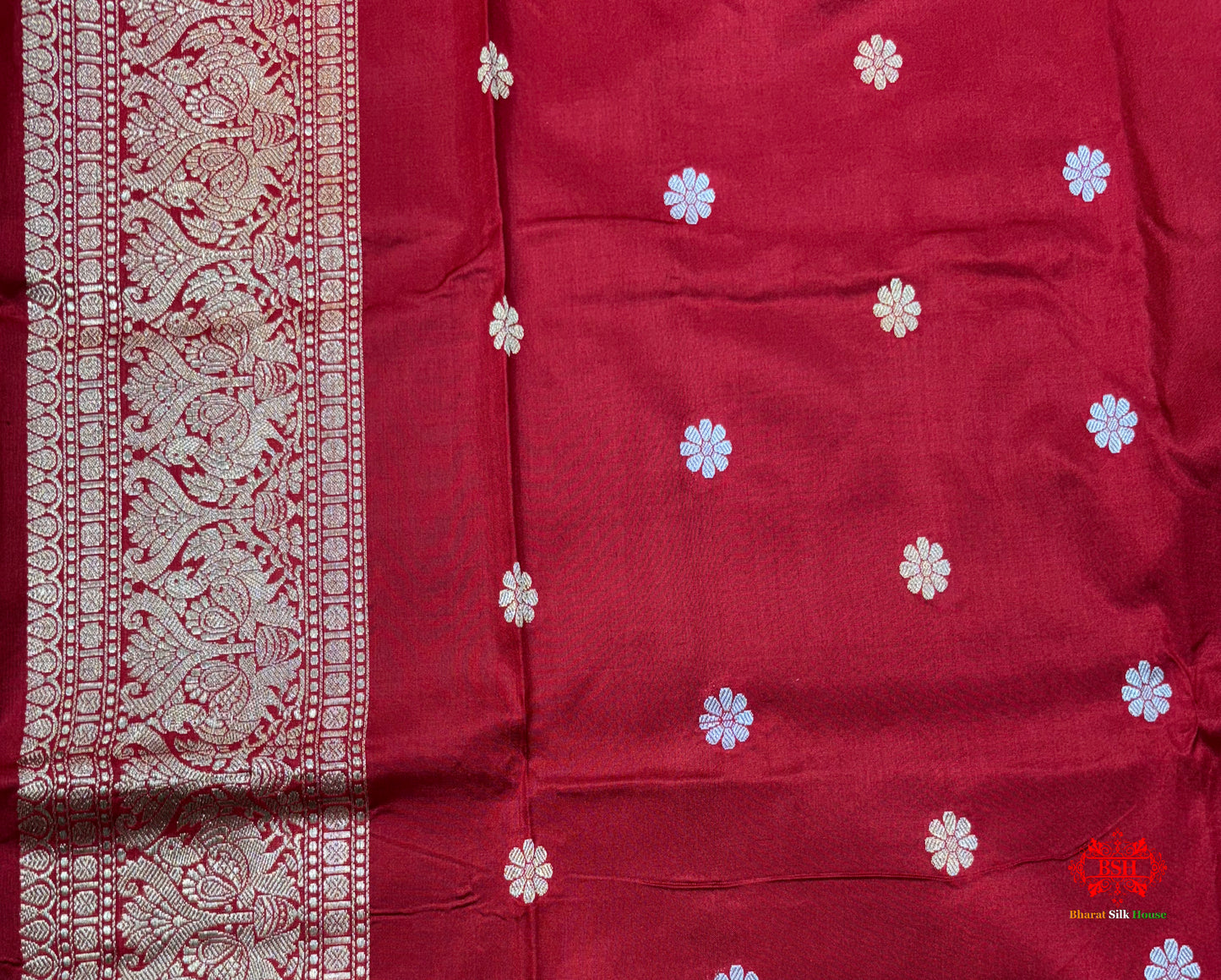 Pure Banarasi  Handloom Katan Silk  Antique Dual Zari Saree In Shades Of Wine