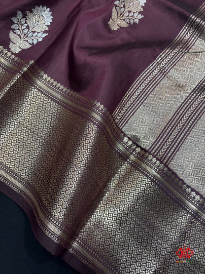 Pure Banarasi  Handloom Katan Silk  Antique Dual Zari Saree In Shades Of Garnet