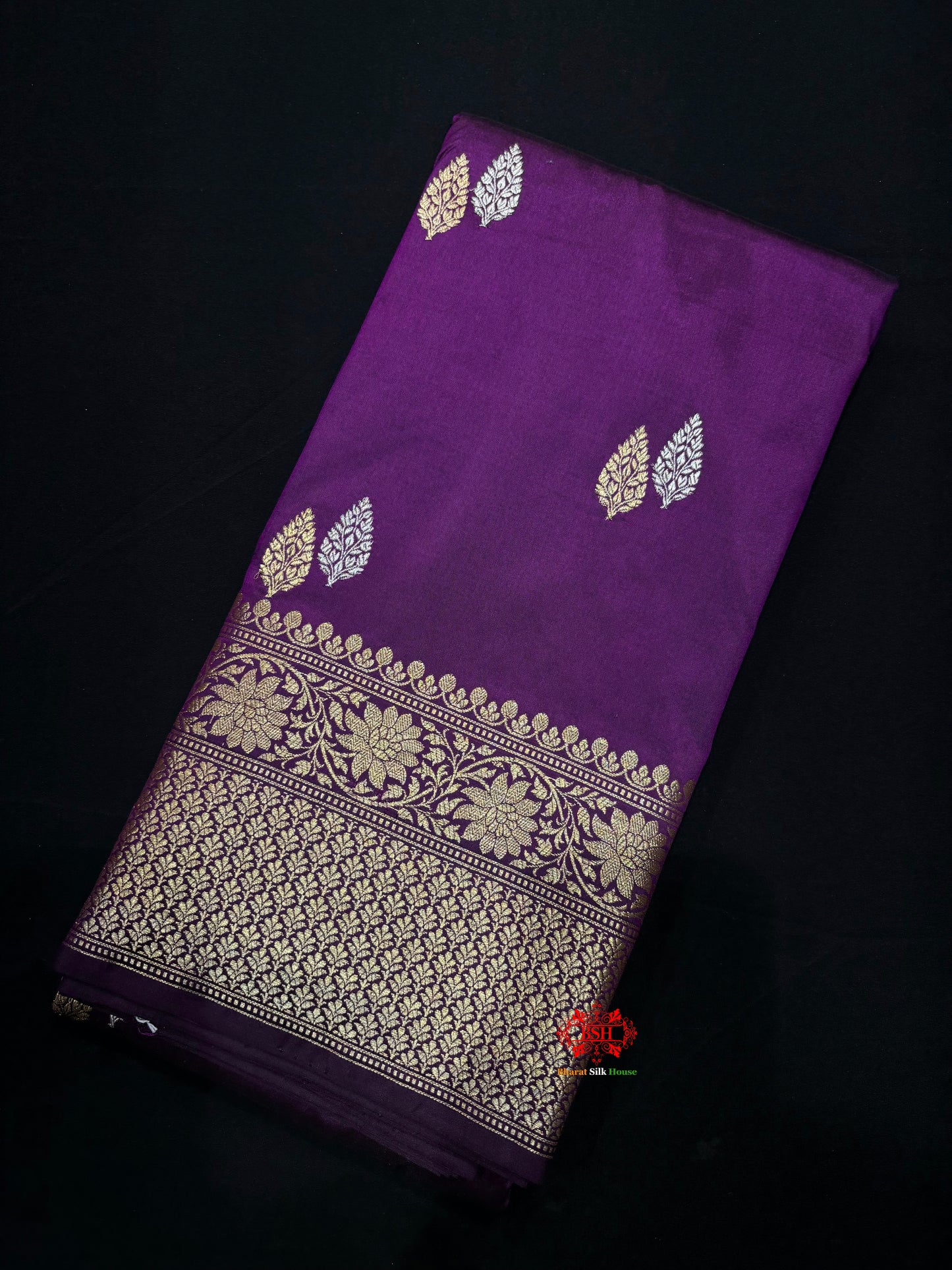 Pure Banarasi  Handloom Katan Silk  Antique Dual Zari Saree In Shades Of Indigo Blue