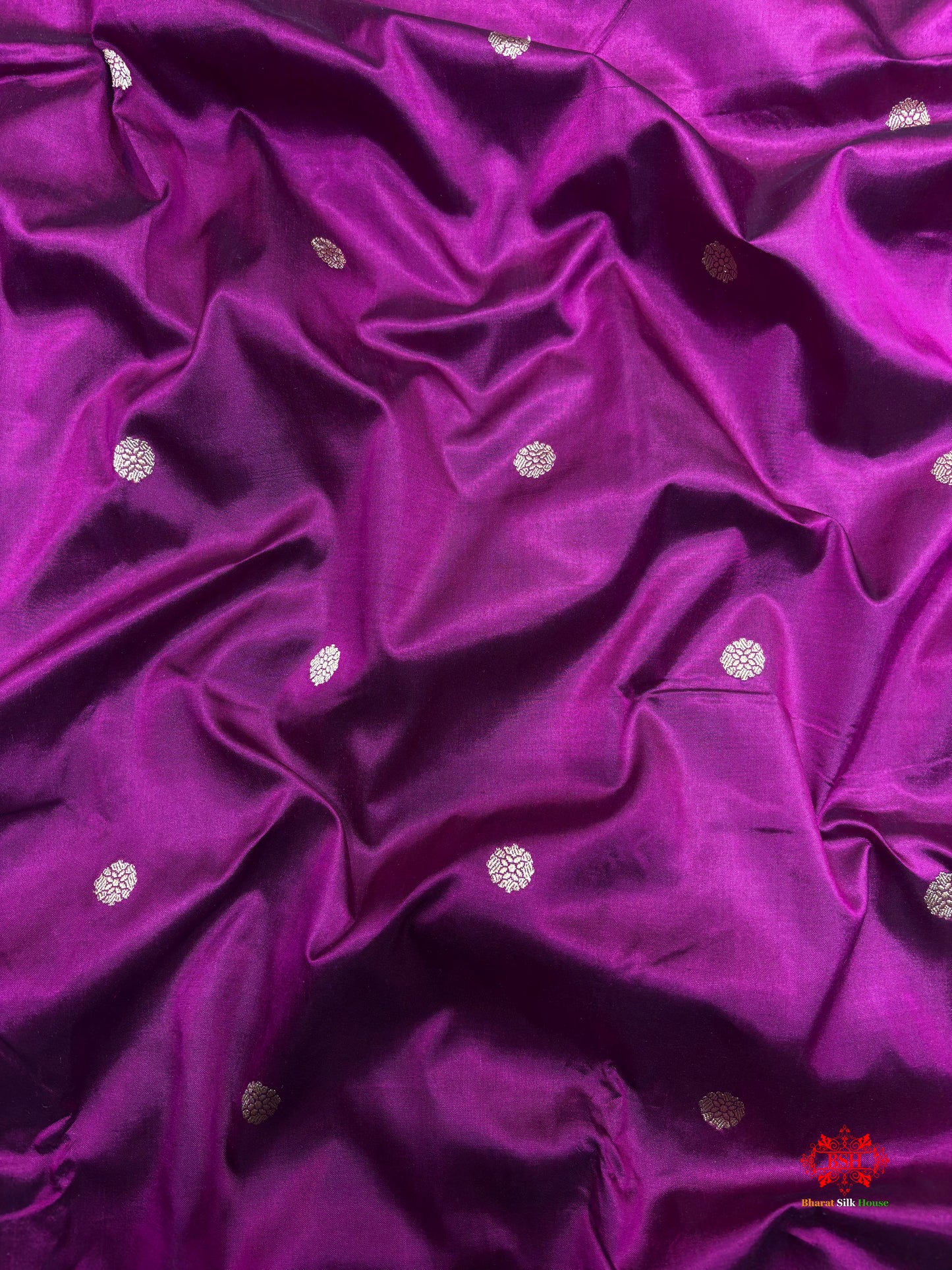 Pure Banarasi  Handloom Katan Silk Antique Zari Saree In Shades Of Magenta