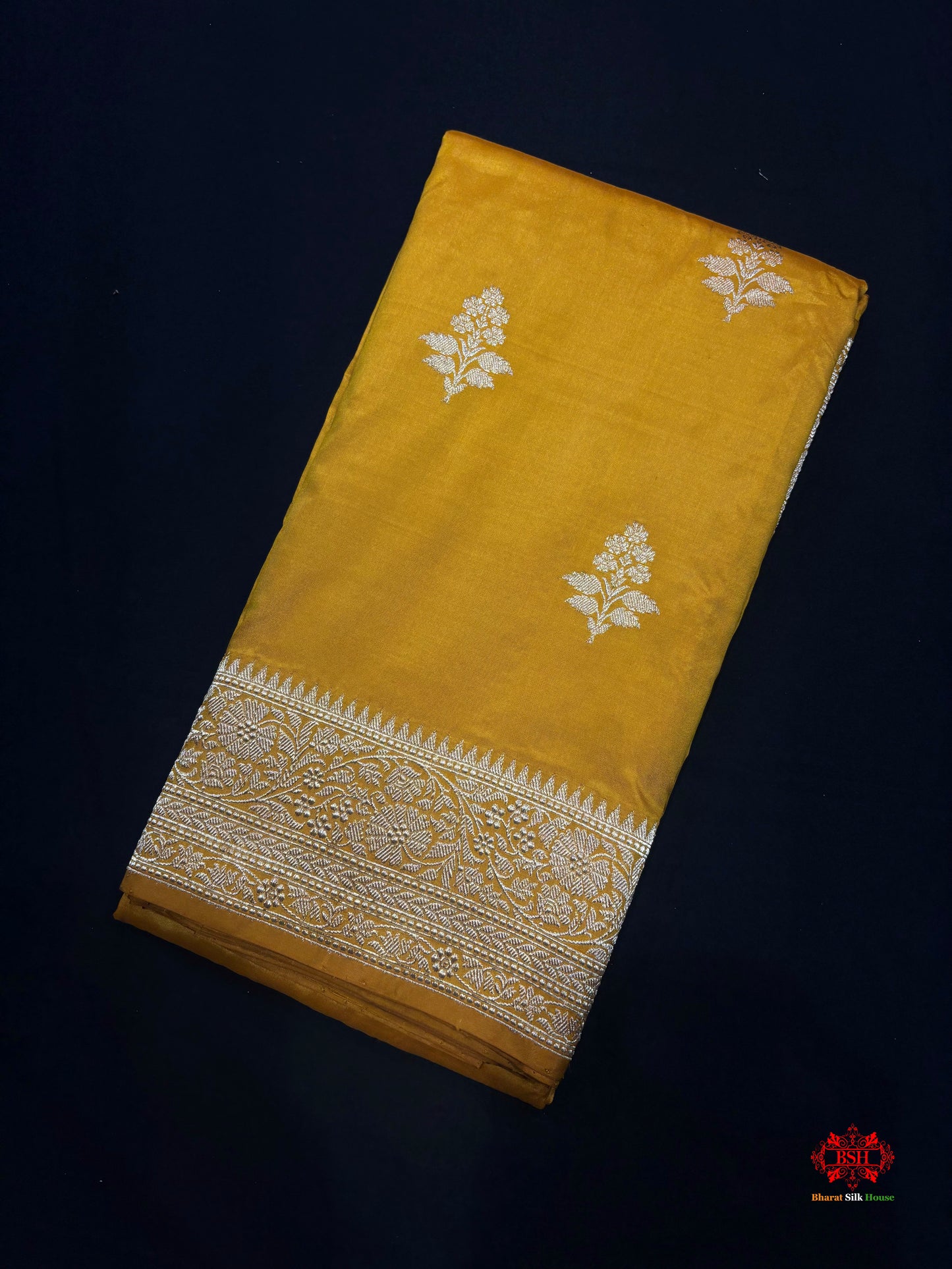 Pure Banarasi  Handloom Katan Silk Antique Zari Saree In Shades Of Mustard