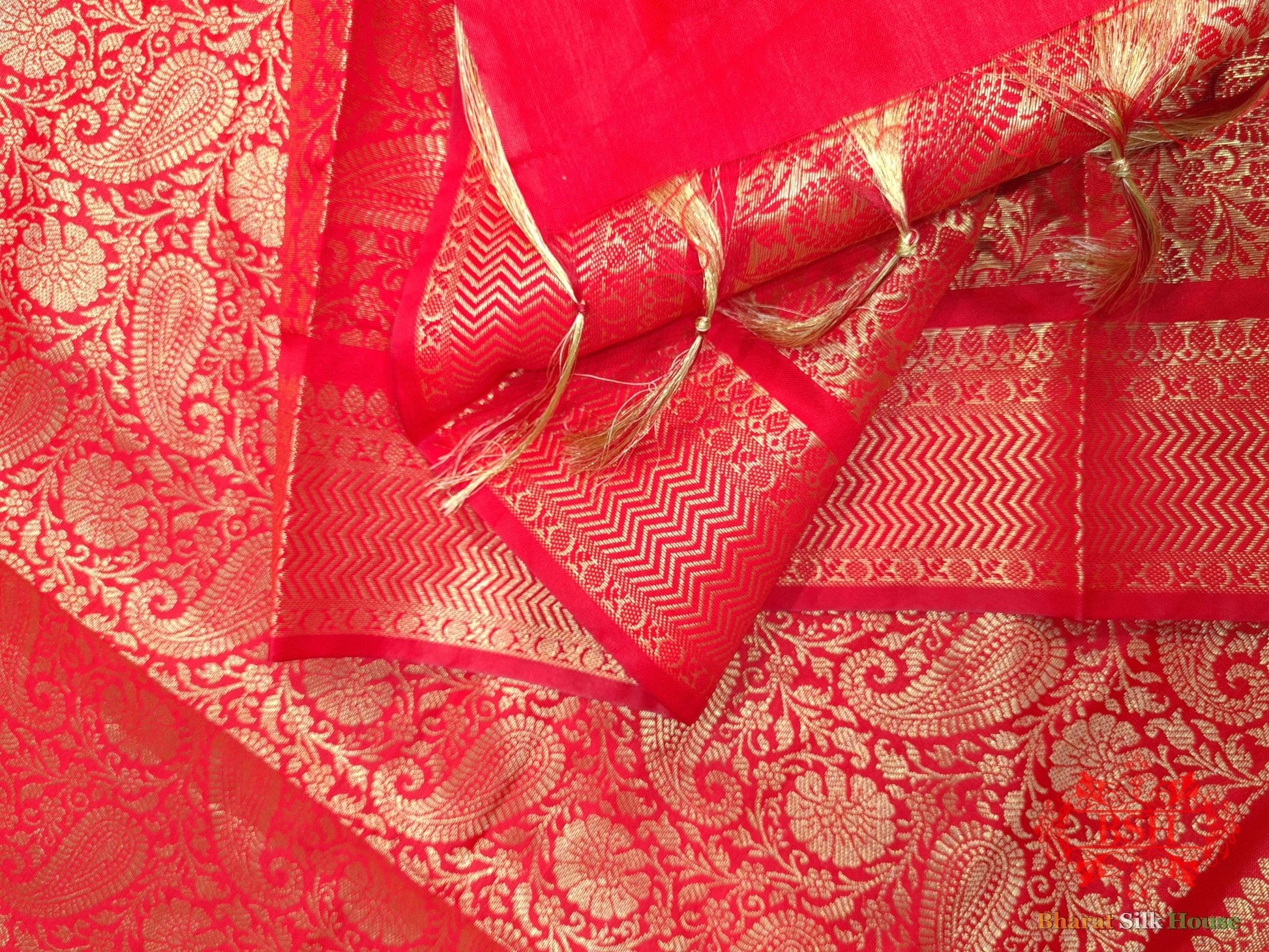 Shades Of Red Banarasi Floral Design Semi Silk Dupatta - Bharat Silk House Semi Dupatte