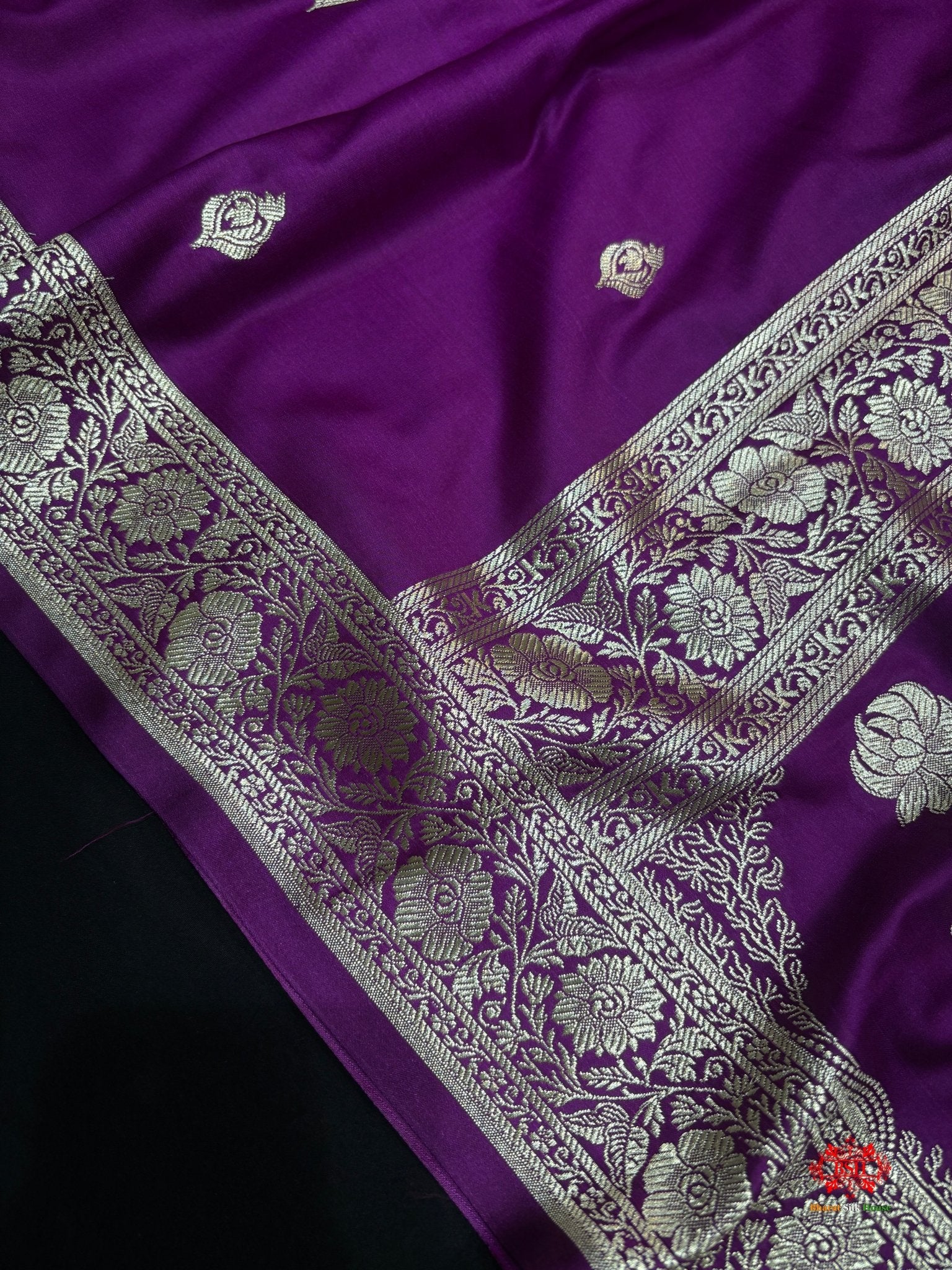 Violet Mashru Silk All Over Booti With Jaal Blouse Design Saree - Bharat Silk House Mashroo Silk